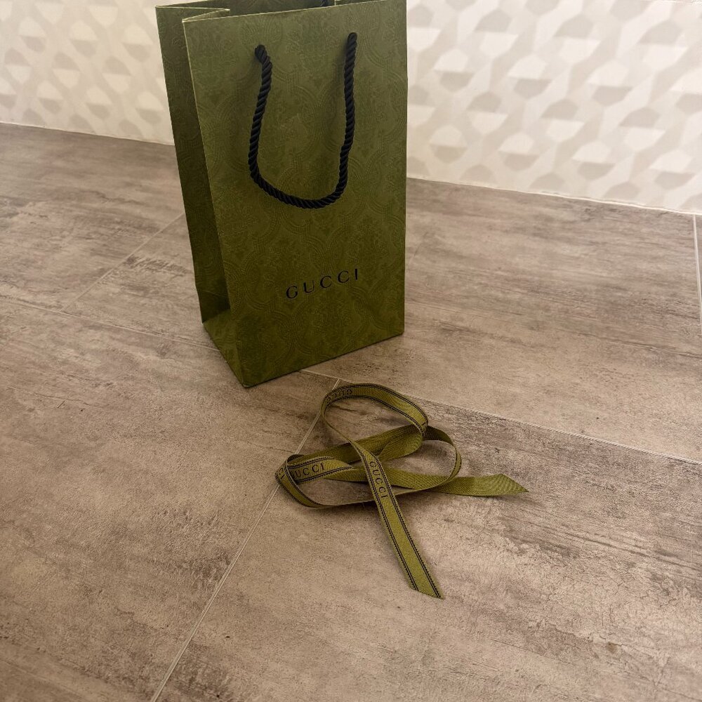 GUCCI Authentic Shopping Paper Empty Bag and Ribbon